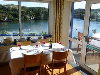 The Heron's Cove 5*